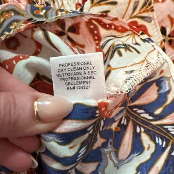 NWT Misa Los Angeles Vida Floral Smocked Off Shoulder Cropped Top - Size XS - Picture 6 of 8